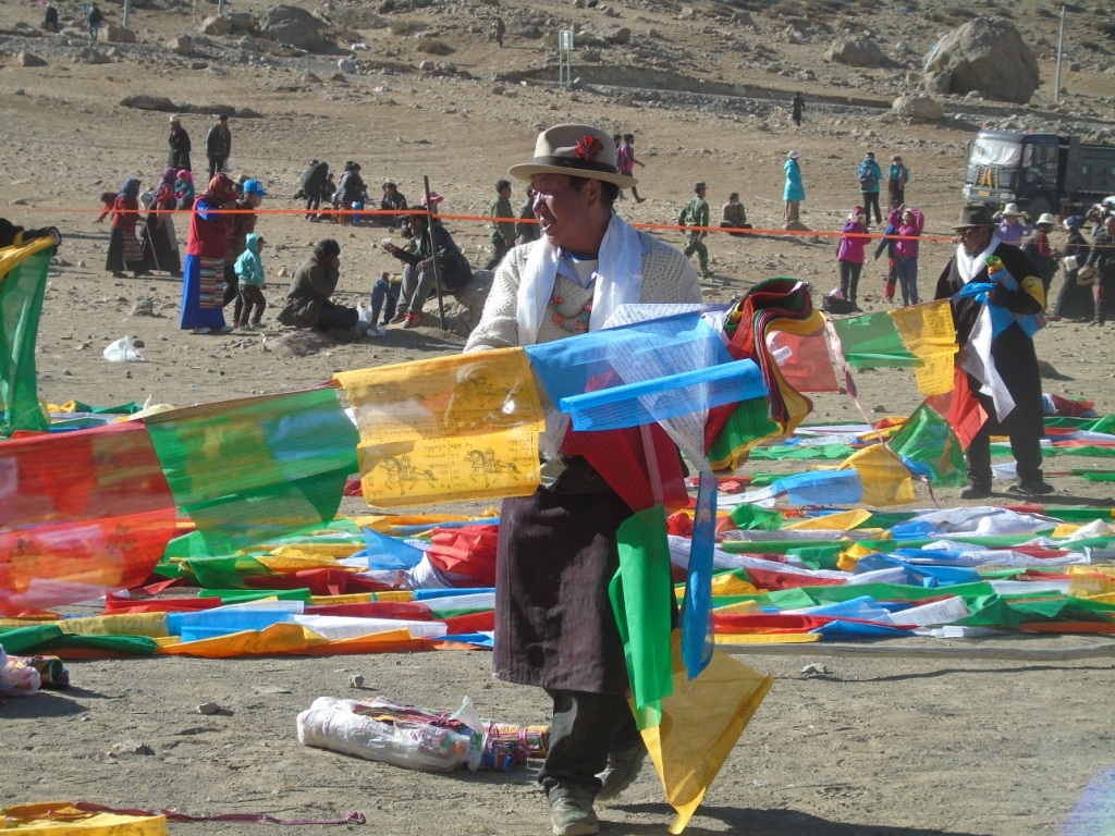 Everest Tour Via Tibet